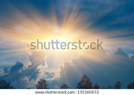 sparkle sun push through a dense clouds