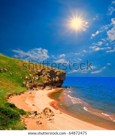 sparkle sun above a sea bay