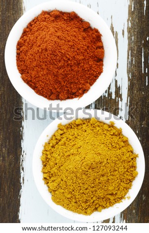 curry spice powder and paprika powder