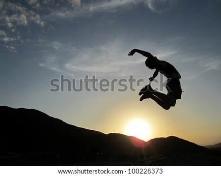 Jumping in the Sunset, Peru