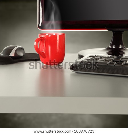 hot coffee in red mug
