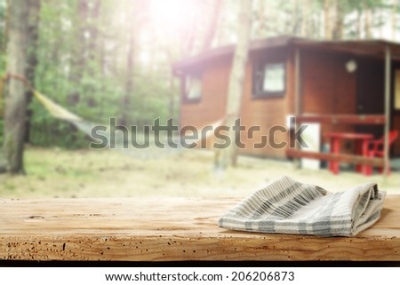 napkin on desk and mobil home space on camping