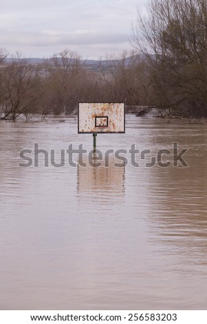 Village Cabanas de ebro - September 22: flood the river Ebro by passing the village of huts, this flood to flooded thousands of acres of Aragon, 22 September 2015, huts ebro zaragoza, Aragon, Spain