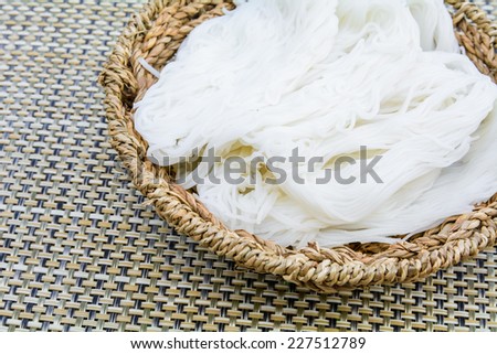 boiled Thai rice vermicelli, usually eaten with curries and vegetable
