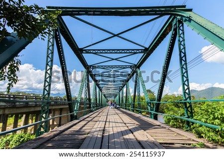 Bridge, bridges cross the river with the oldest.
