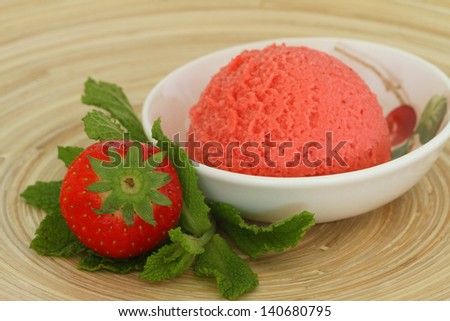 Strawberry sorbet, fresh strawberry and mint