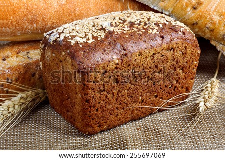 Bread from rye and wheat flour of rough grinding