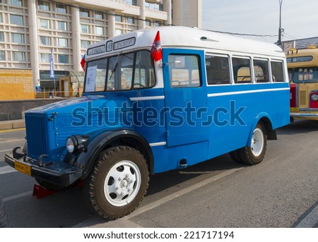 MOSCOW - SEPTEMBER 27 2014: GZA-651 old bus on the Boulevard Ring