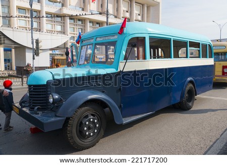 MOSCOW - SEPTEMBER 27 2014: AKZ-1 old bus on the Boulevard Ring