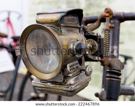 MOSCOW - SEPTEMBER 27 2014: Retro Bicycle headlight on the Boulevard Ring