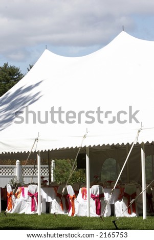 A tent that is used for a wedding or other outdoor event to protect from the rain or wind.