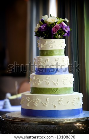 wedding cake with purple