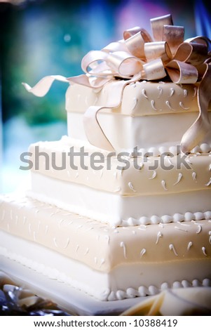 a very cool wedding cake