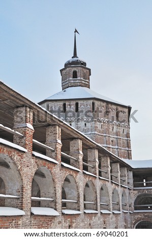 Inner wall with Vologodskaya tower of Kirillo-Belozersky monastery, Russia