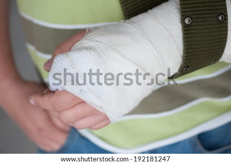 Broken hand - patient in hospital and home