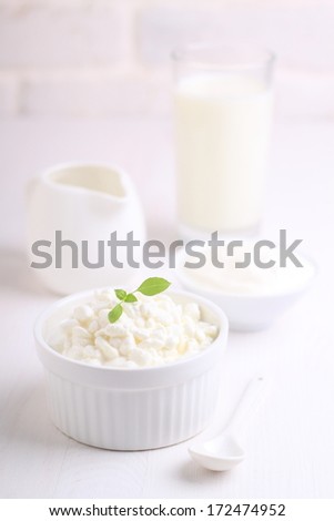 milk product: cottage cheese, sour cream, cream, milk