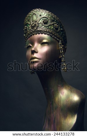 Bronze female statue in green metal head decoration