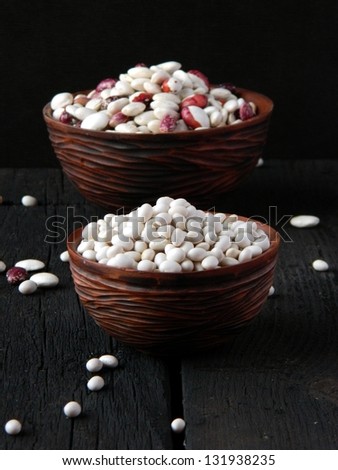 White beans in a bowl