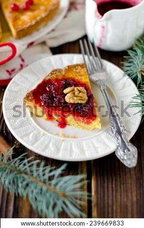 Breton cake with cranberry jam