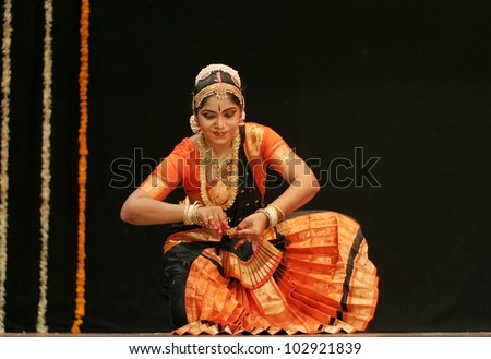HYDERABAD,AP,INDIA-MAY 12: Shantha srikanth  performs Bharatanatyam dance in Nrithya Hela at ravindra bharati on May 12,2012 in Hyderabad,Ap,India.A popular classical dance form of Tamil Nadu,India.