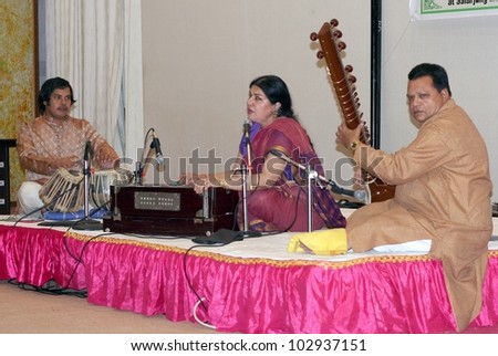 HYDERABAD,AP,INDIA-MAY 01:Rekha Surya performs Hindustani light classical music Begum Akhtar tradition in ICCR and Salarjung museum event on May 01,2012 in Hyderabad,Ap,India.