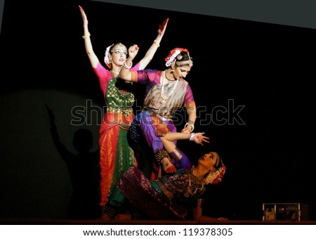 HYDERABAD,INDIA-NOVEMBER 06:Disciples of Bharatanatyam exponent Jyotsna Shourie perform Face to Face of mythological characters Sita and Draupadi dance dialogue on November 06,2012 in Hyderabad,India.