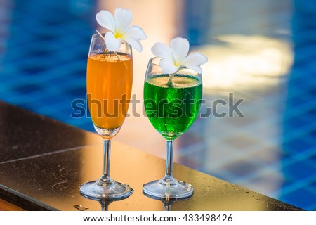 cocktail drink pool side