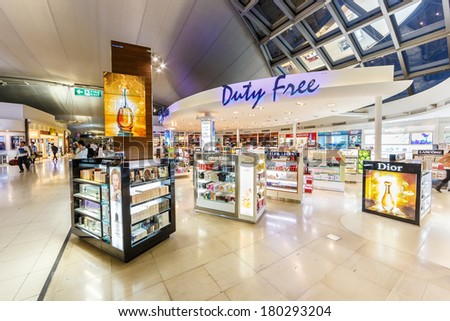 BANGKOK- FEB 10 : Duty free shop at Suvanaphumi Airport, Bangkok on Feb 10, 2014. Suvarnabhumi airport is world\'s 4th largest single-building airport terminal.