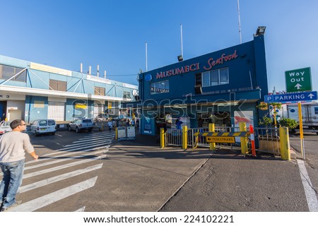SYDNEY - MAY 16: Musumeci Seafood at Sydney Fish Market on May 16, 2014 in Sydney. It is the world\'s 3rd largest fish market, established in 1945 by the government and was privatized in 1994.