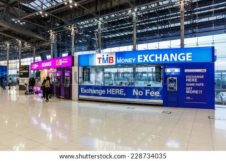 BANGKOK- MAY 17 : Bank counters at Suvanaphumi Airport in Bangkok on May 17, 2014. Suvarnabhumi airport is world\'s 4th largest single-building airport terminal.