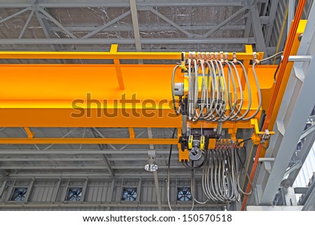 Factory overhead crane installation on rail, can movement to every where in factory area.