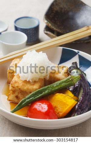 deep-fried tofu with amber sauce