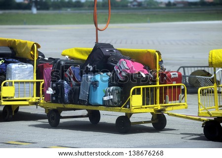 air transport luggage