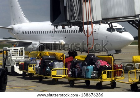 air transport luggage