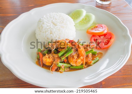 prawns and cow-pea fried with chilies , Thai food
