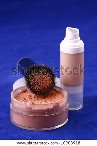 liquid powder makeup. loose. make-up. open. powder