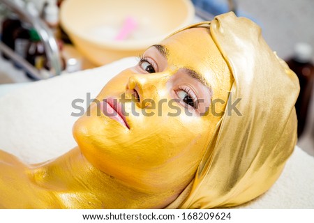 gold facial mask