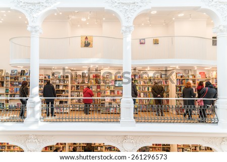BUCHAREST, ROMANIA - MARCH 17, 2015: People Shopping For Literature Books In Library Mall.