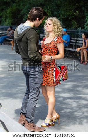 NEW YORK - SEPTEMBER 5: AnnaSophia Robb and her co-star Chris Wood film scenes for TV show, \'The Carrie Diaries,\' at Brooklyn Heights Promenade on September 5, 2013 in Brooklyn, New York.