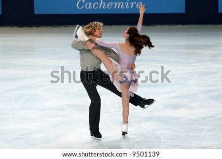 USA\'s Meryl Davis and Charlie White perform their free dance during the Eric Bompard trophy. This is the pair\'s free program as of season 2007/2008