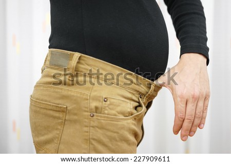 Men\'s pants are too tight due to the higher weight
