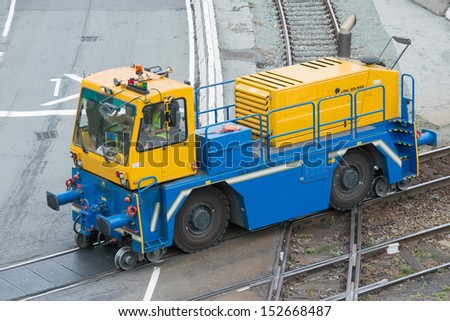 This hybrid machine is in use in port services and rail