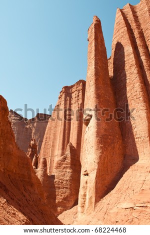 Talampaya national park, northern Argentina. Obelisk. Sandstone cliffs. UNESCO world heritage site.