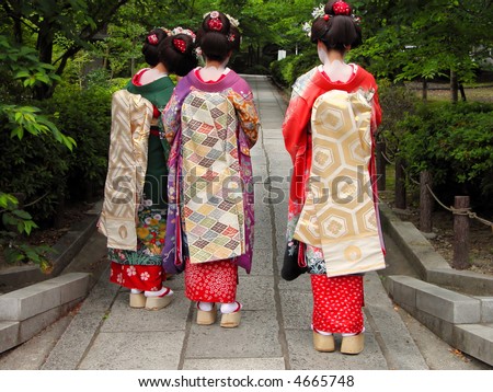 kimonos geisha