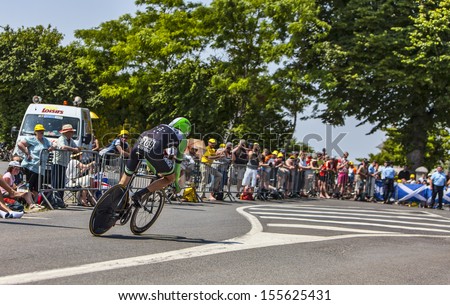 LE MONT SAINT MICHEL,FRANCE-JUL 10: The cyclist Maarten Wynants from Belkin Pro Cycling Team cycling during the stage 11(time trial Avranches -Mont Saint Michel) of Le Tour de France on July 10, 2013