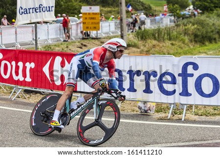 CHORGES, FRANCE- JUL 17: The Dutch cyclist Lieuwe Westra from  Vacansoleil-DCM Team pedaling during the stage 17 of  Le Tour de France 2013, a time trial between Embrun and Chorges on July 17 2013