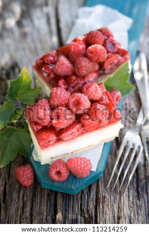 Fresh cake with raspberries