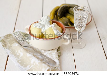 poor village dinner potatoes with sour cream and pickles