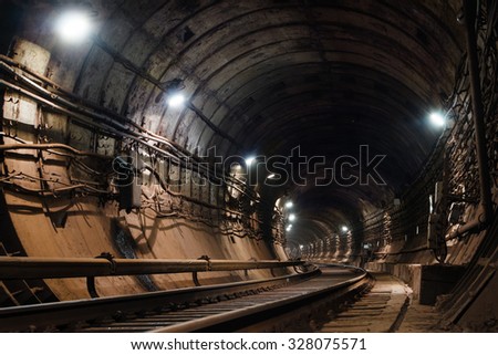 circular subway tunnel turn left