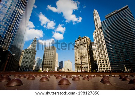The buildings and architecture of Downtown Chicago, by the Chicago River between The Loop and the Magnificent Mile areas.